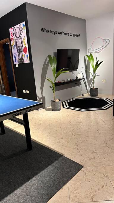 Super House Blloku - 3 Rooms Τίρανα Εξωτερικό φωτογραφία