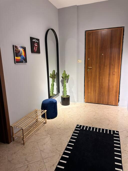 Super House Blloku - 3 Rooms Τίρανα Εξωτερικό φωτογραφία